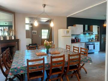 Gîte pour 15 personnes, avec jardin et terrasse, animaux acceptés dans Sury-en-Vaux