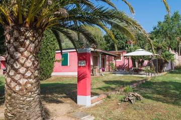 Location de vacances pour 2 personnes, avec terrasse et jardin à Suvereto