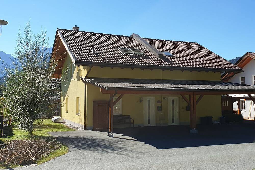 Luxus-Chalet mit kostenlosem Wifi und Blick auf die schönen Dolomiten! in Kötschach-Mauthen, Bezirk Hermagor