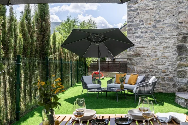 Casa de vacaciones para 11 personas, con jardín y vistas - 1