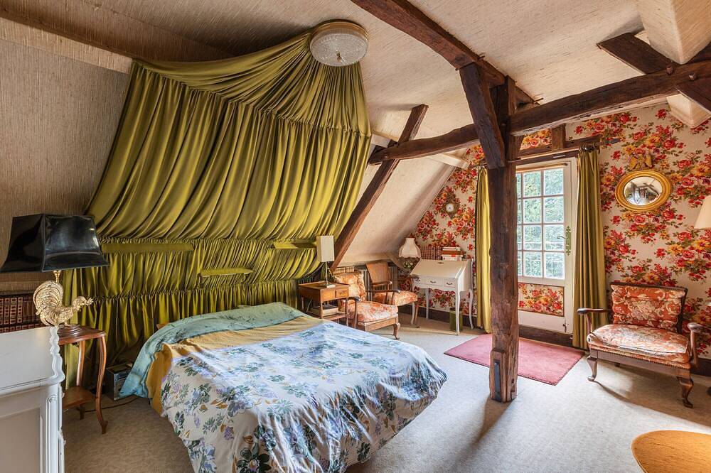 Holiday Home 'La Closerie Du Cassereau' with Shared Garden and Balcony in Vernou-sur-Brenne, Tours region