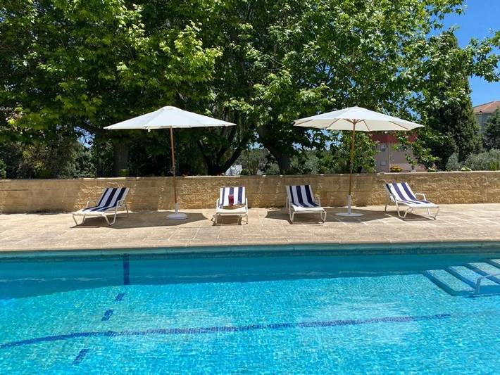 Chalet para 16 personas, con vistas además de piscina y jardín en La Sagra