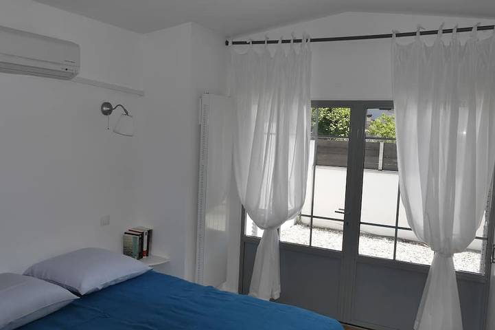 Location de vacances pour 10 personnes, avec jacuzzi et jardin dans Plage du Betey - 3