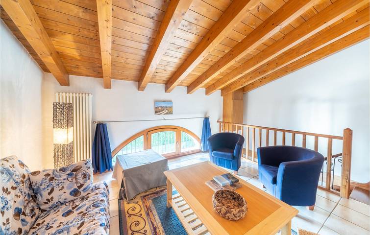 Terrace Pool Apt: Caprino Veronese 1.5km in Caprino Veronese, Prealpi Gardesane