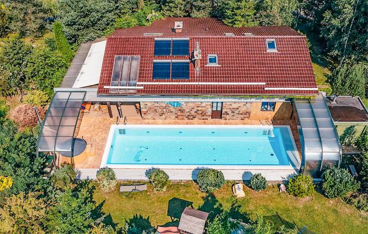 Maison de vacances pour 14 personnes, avec jacuzzi et piscine ainsi que terrasse et sauna - 1