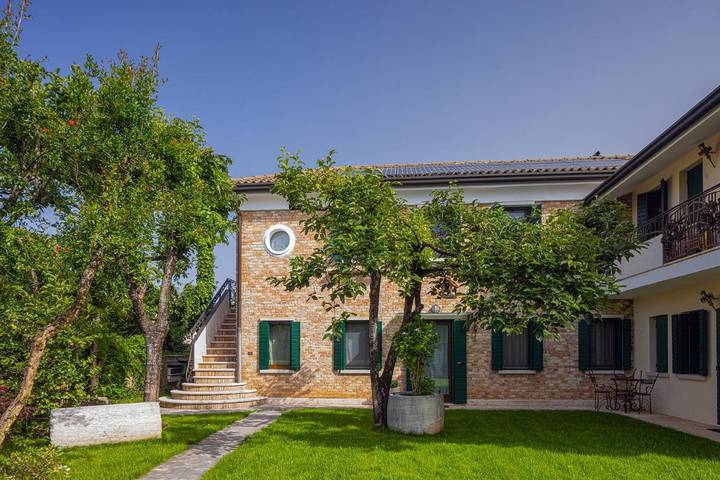 Appartamento per 4 persone, con Panorama a Montebelluna
