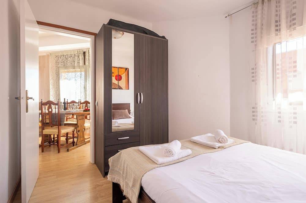 Entire apartment, 5 Min. to the sea and 15 Min. to Barcelona Center in Sant Adrià de Besòs, Barcelonès