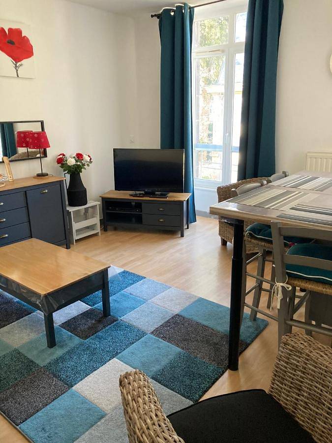 Gîte pour 4 personnes, avec bassin pour enfant et vue dans Thermes De Choussy - 3