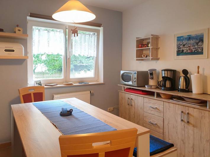 Bungalow für 5 Personen, mit Terrasse und Garten in Karlshagen - 2