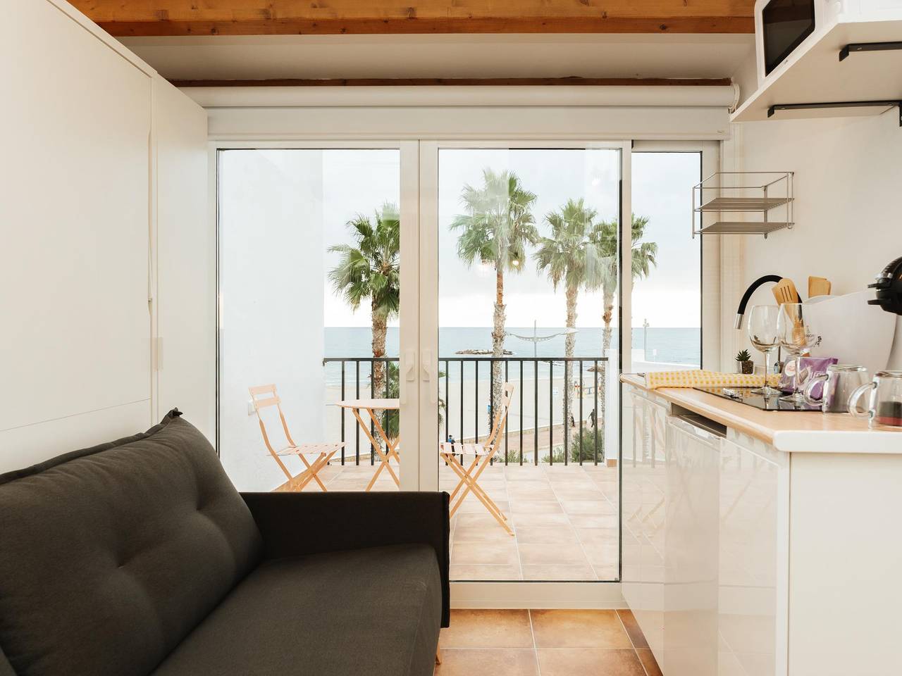 Entire studio, Syrah in La Vila Joiosa, Costa Blanca