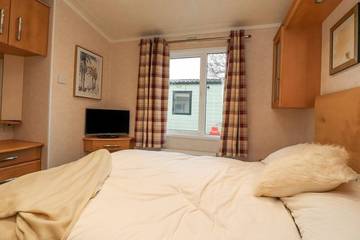 Static Caravan for 4 People in Lancashire, North West England, Photo 3