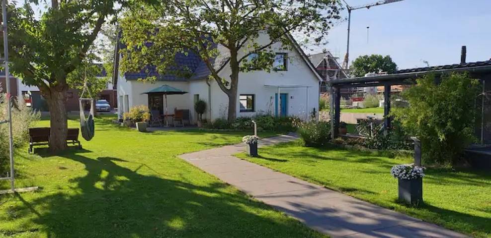 Ganze Wohnung, Ferienwohnung Feuerbach mit Gemeinschaftsterrasse, Gemeinschaftsgarten und WLAN in Telgte, Kreis Warendorf