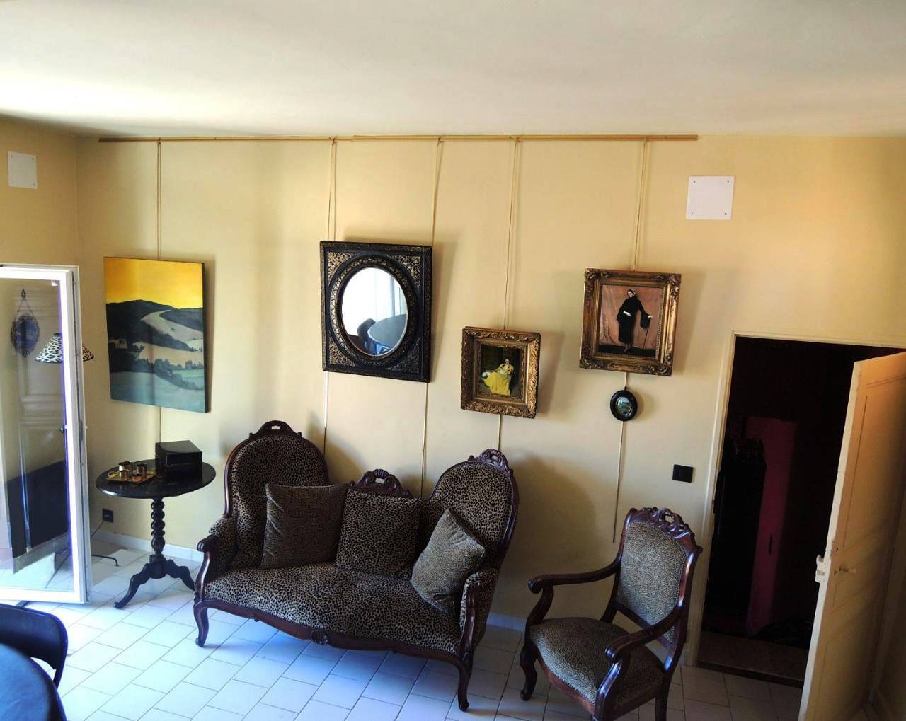 Appartement entier, La Dame Au Balcon in Roussillon, Parc naturel régional du Luberon