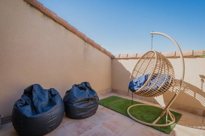 „El Rincón Oriental-Ático Terraza“ mit Bergblick, Wlan und Klimaanlage in Roda de Eresma, Segovia Provinz