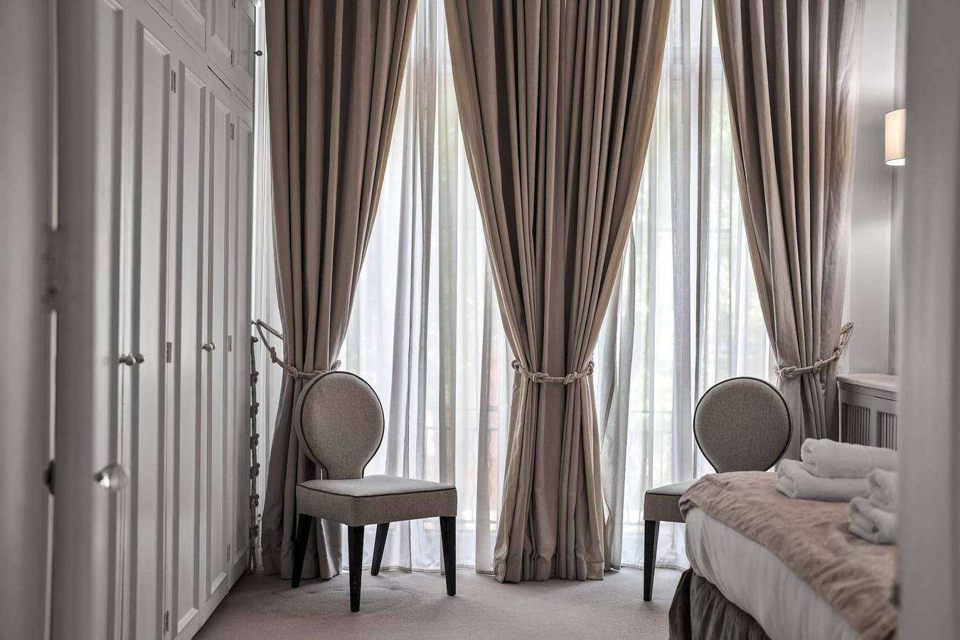 Entire apartment, Spectacular 1 Bedroom with Balcony in Kensington and Chelsea, London