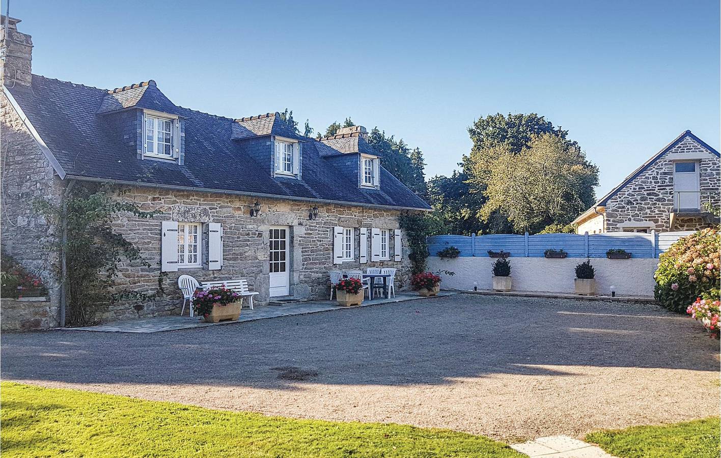 Retraite confortable avec TV, jardin et parking - 2km de la côte in Gouesnach, Région de Quimper