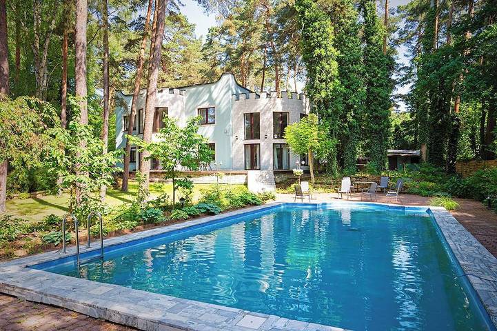Villa pour 10 personnes, avec balcon et jacuzzi ainsi que sauna et jardin, animaux acceptés - 1