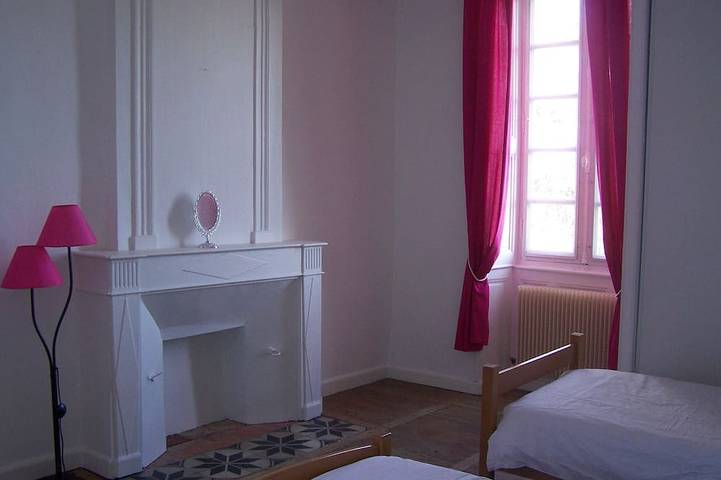 Location de vacances pour 8 personnes, avec jardin et piscine à Grignols - 3