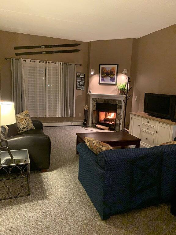 Ganze Wohnung, Ground floor entry with ski in/out access to Pico & Free shuttle to Killington in Killington, Rutland County