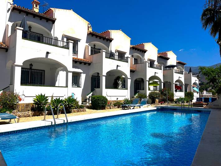 Apartamento de vacaciones para 4 personas, con piscina y terraza - 1