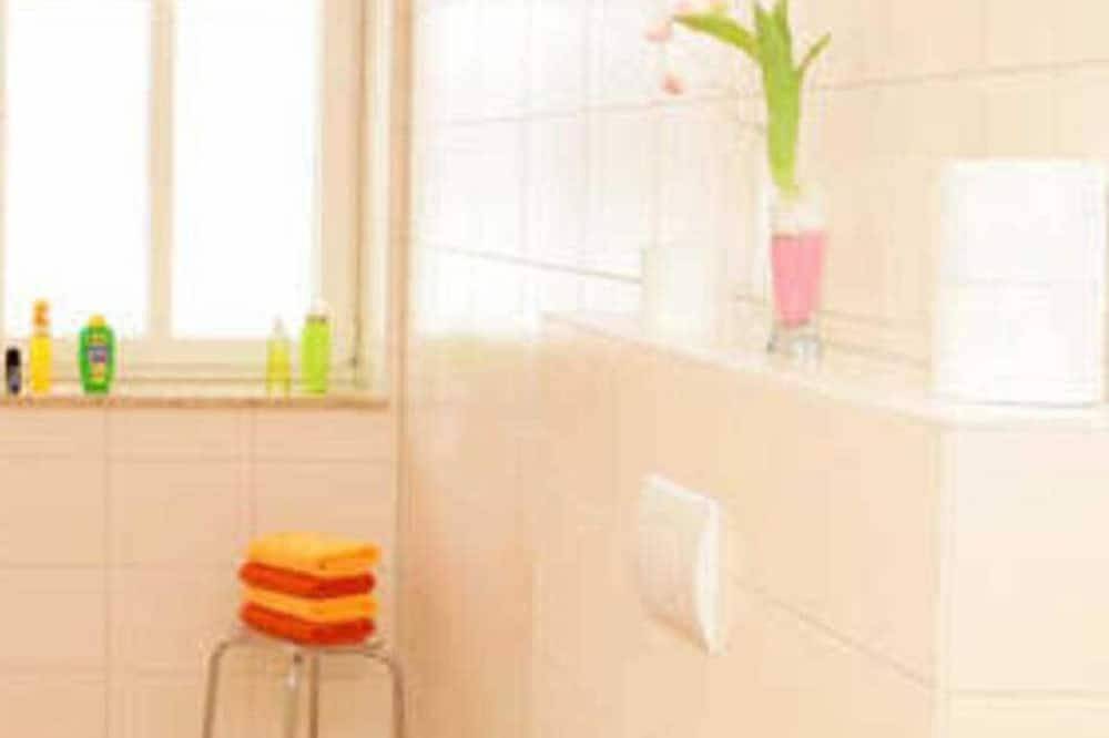 Ganze Wohnung, Ferienwohnung 1 - 55 qm (2-4 Personen), Balkon - Weichaer Hof Fbs Sonja Fritsch in Weißenberg, Oberlausitz-Niederschlesien
