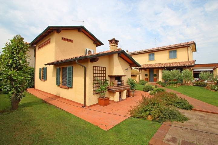 Casa Daniela in Pietrasanta, Italienische Riviera