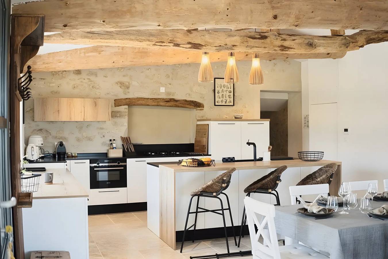 Ferienhaus 'Chant d'Étoile' mit privatem Pool und Klimaanlage in La Roche-sur-Grane, Die und Umgebung