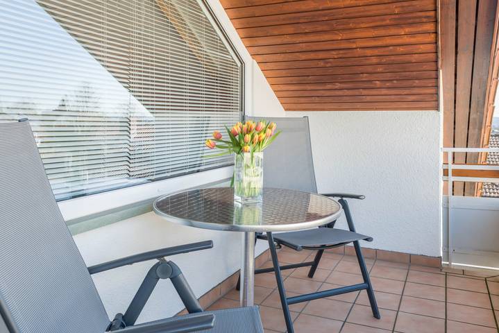 Ganze Wohnung, Ferienwohnung "Roth" in Bodenseenähe mit Seeblick und Wlan in Überlingen, Region Bodensee-Oberschwaben