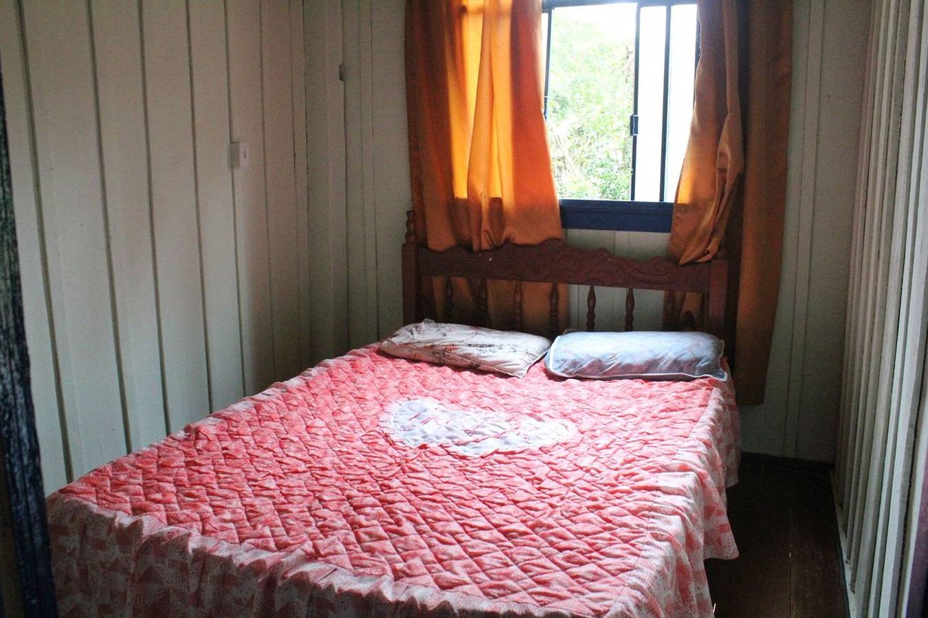 Casa de Campo com Churrasqueira e Fogão a Lenha in Paranaguá, Paraná (État)