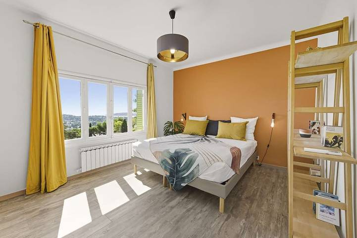 Panoramic sea view villa & heated pool in Toulon, Mittelmeerküste (Frankreich)