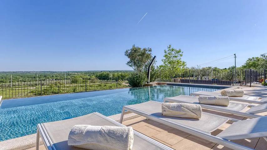 Villa pour 8 personnes, avec jardin ainsi que balcon et piscine à Selina - 2