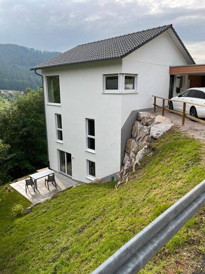 Ferienhaus für 6 Personen, mit Sauna und Garten sowie Ausblick, kinderfreundlich in Baiersbronn - 2