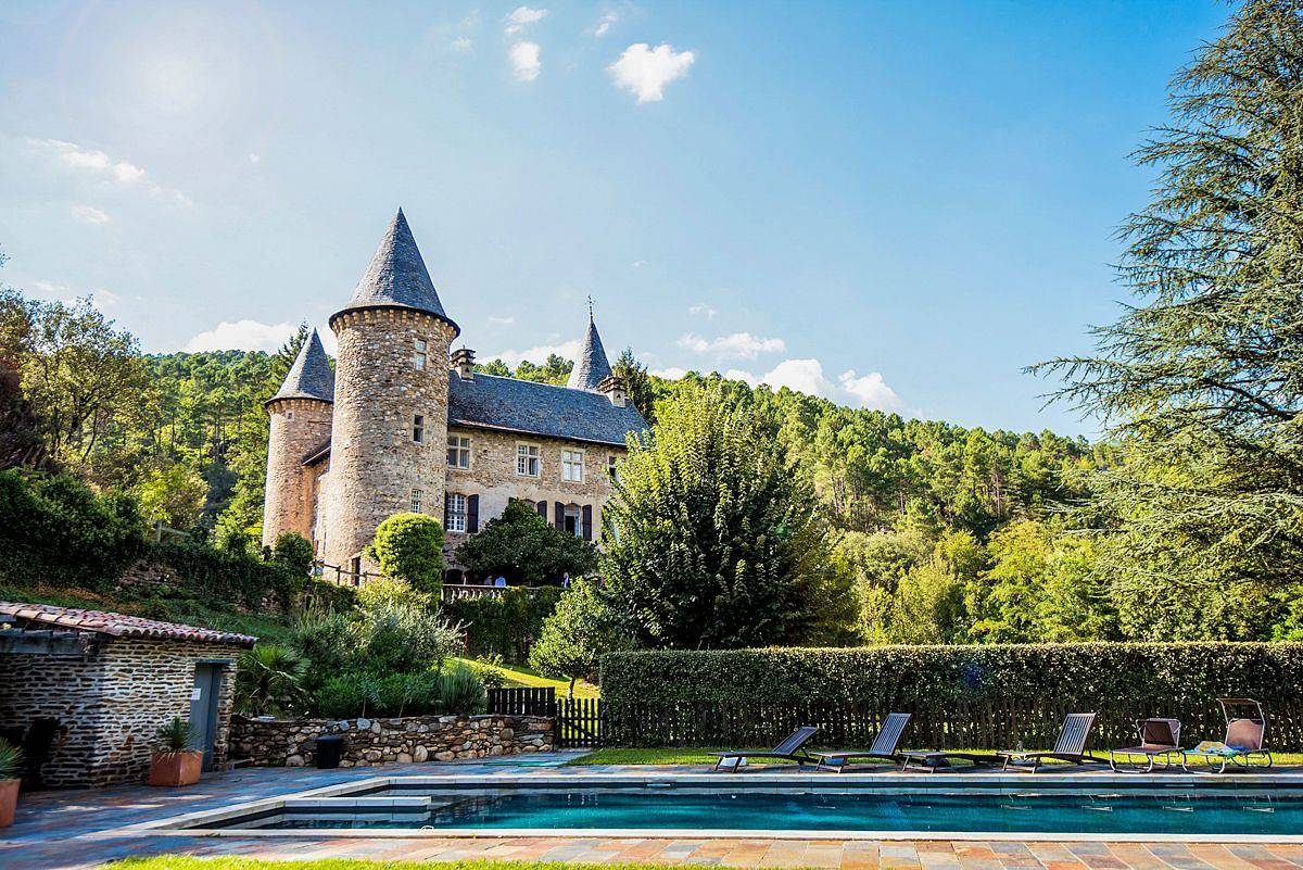 Château pour 18 Personnes dans Chamborigaud, Gard