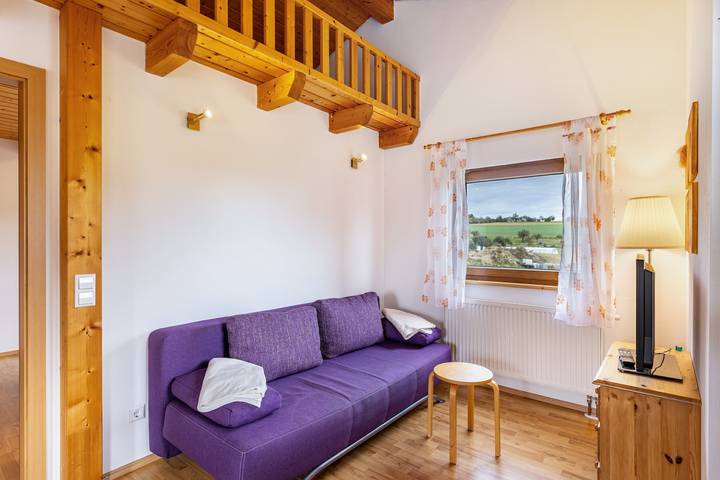 Holiday Home "Katrin" with Private Terrace & Wi-Fi in Bad Urach, Neckar-Alb