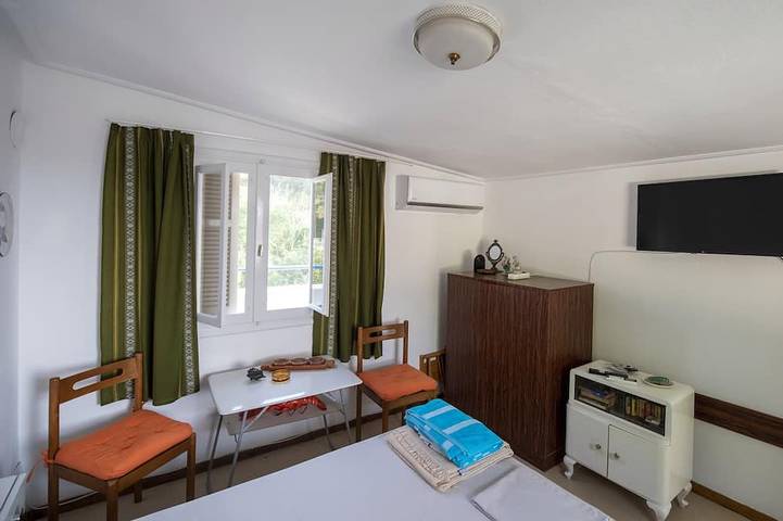 Peaceful roof apartment 3 min from the beach! in Agia Triada, Thessaloniki und Umgebung