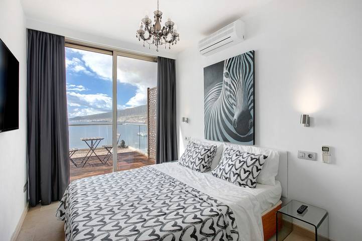 Apartamento entero, Apartamento de vacaciones 'Mirador Terrazas Del Mar' con piscina compartida y aire acondicionado in Tabaiba, El Rosario