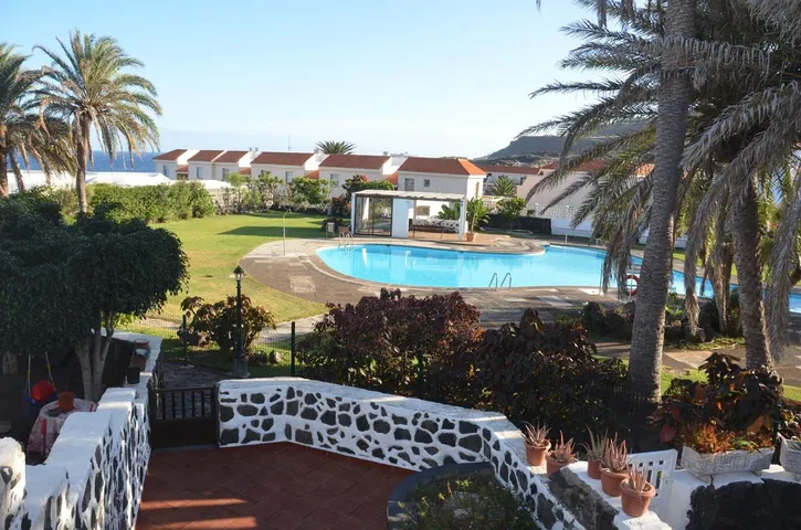 Casa de vacaciones para 6 personas, con jardín además de vistas y piscina - 1