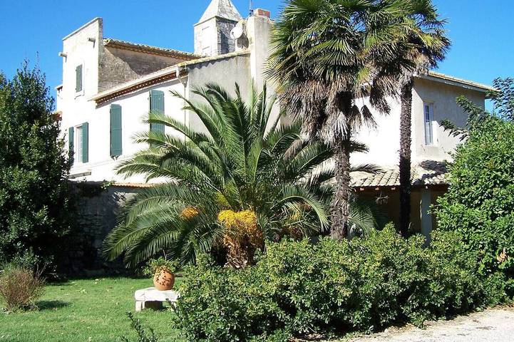 Gîte pour 5 personnes, avec terrasse et jardin