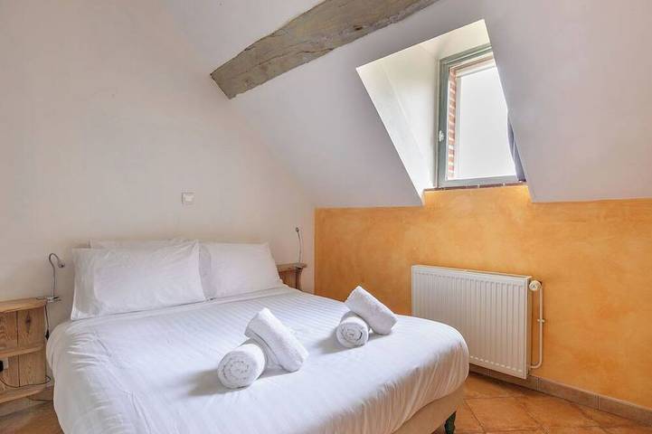 Gîte pour 4 personnes, avec jardin, animaux acceptés à Lassay-sur-Croisne - 2