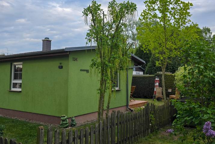 Bungalow für 4 Personen, mit Terrasse und Garten, mit Haustier im Stettiner Haff