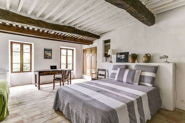 Location de vacances pour 10 personnes, avec terrasse et jardin à Puyvert - 2