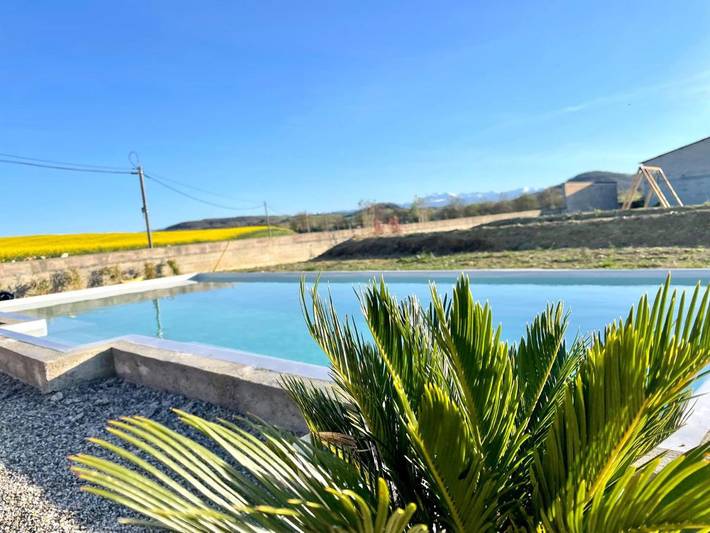 Maison de vacances pour 6 personnes, avec piscine et terrasse ainsi que vue et jardin, animaux acceptés