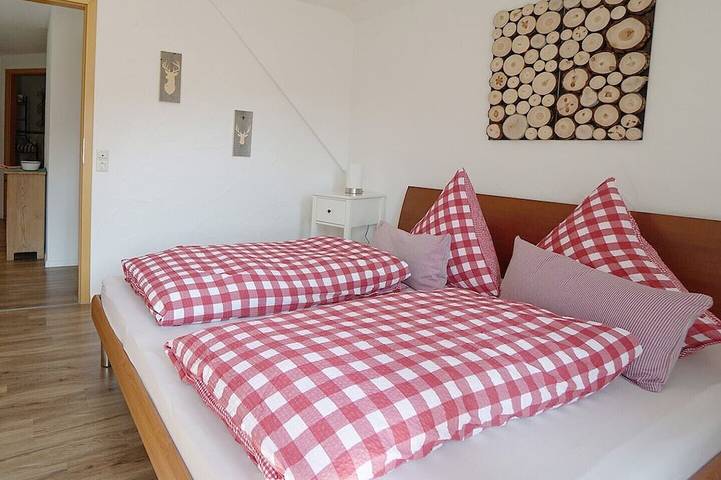 Ferienwohnung für 5 Personen, mit Balkon und Garten in Simonswald - 2