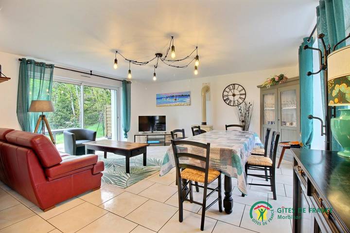 Gîte pour 6 personnes, avec jardin à Crach - 4