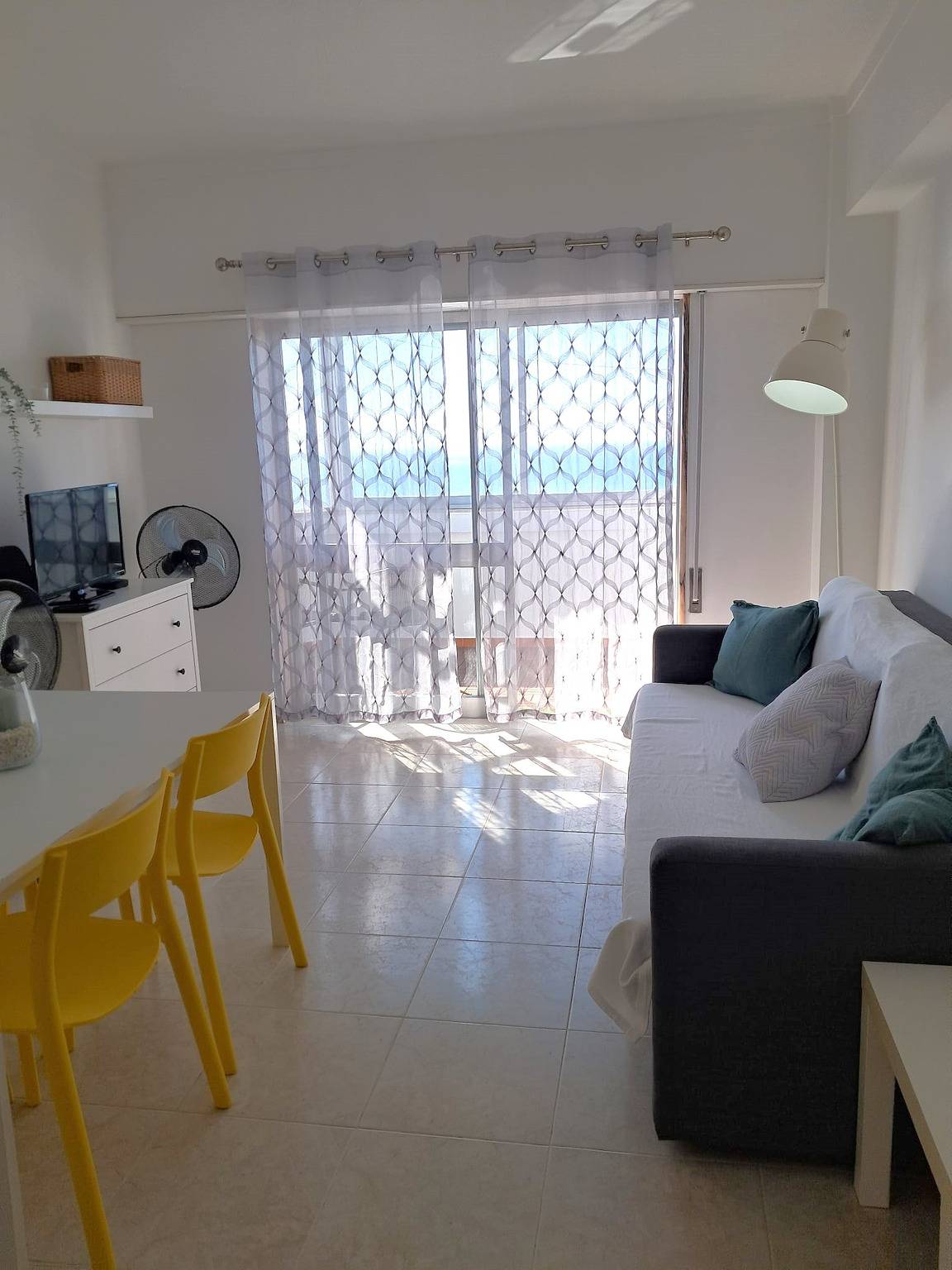 Entire apartment, T1 Torre Azul 10 A/C Vista Mar e Praia in Cavacos, Quarteira