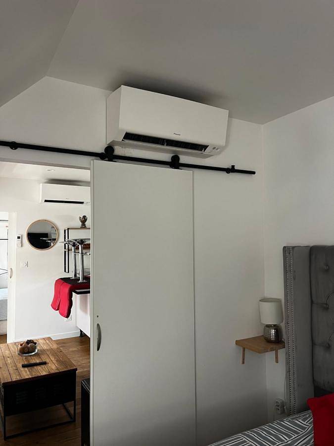 Gîte pour 4 personnes, avec Jacuzzi et Terrasse ainsi que Jardin et Piscine à Saint-Avertin - 4