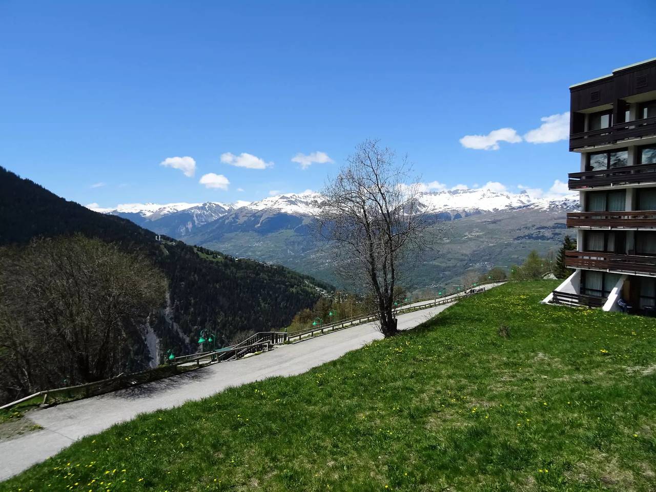Apartamento entero, Apartamento 2 estancias 6 personas en Plan Peisey cerca de tiendas y pistas in Parque Nacional de Vanoise