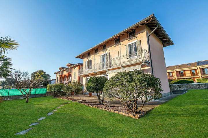 Ferienhaus für 7 Personen, mit Balkon und Kinderpool