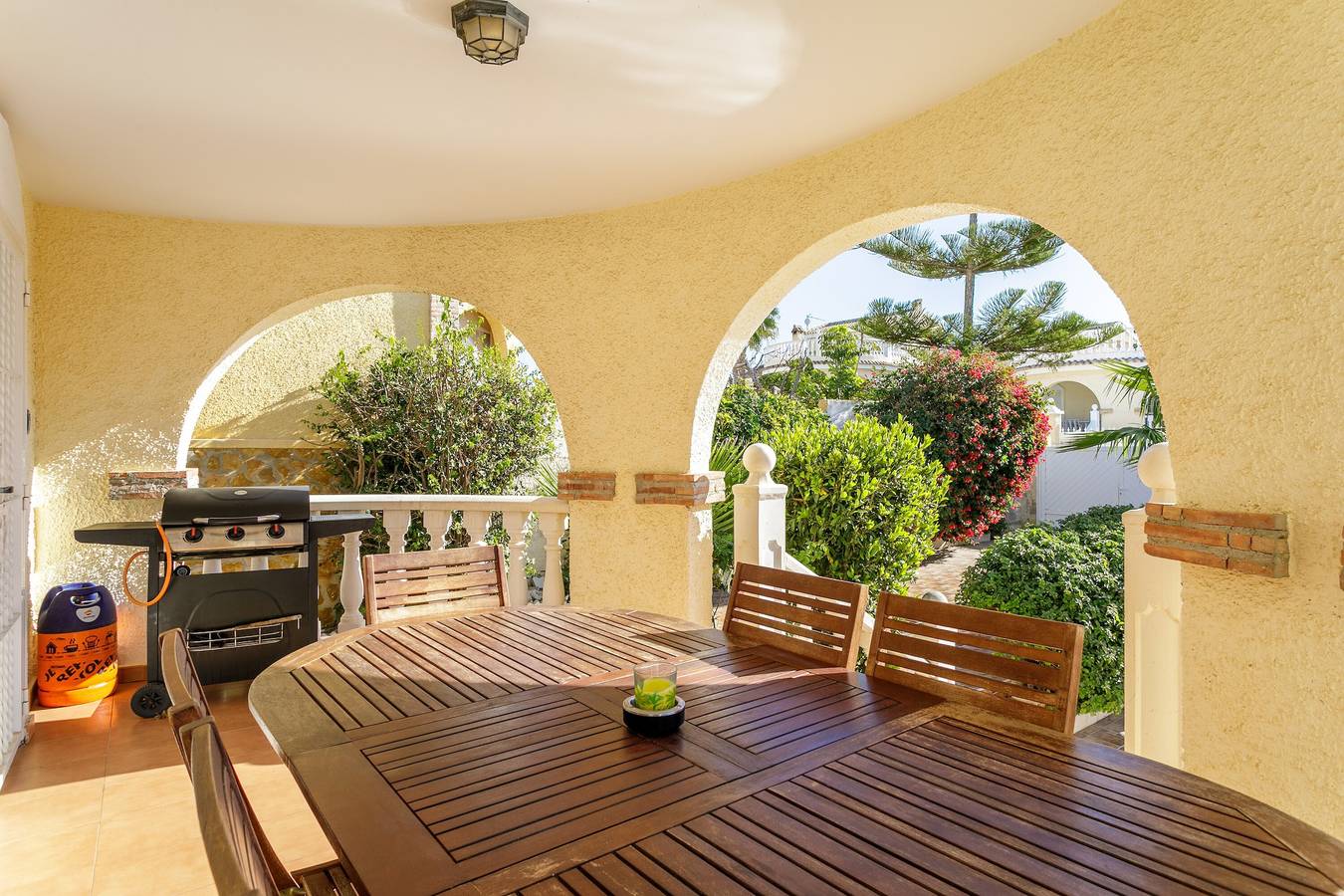 Villa „Bélgica En Gran Alacant“ mit privatem Pool, Wlan und Klimaanlage in Santa Pola, Costa Blanca