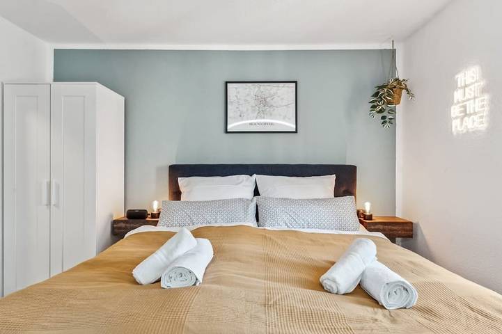 Ganze Wohnung, Hellohome I Gemütliches City Studio mit großer Dachterrasse & Parkplatz in Braunschweig, Braunschweig und Umgebung